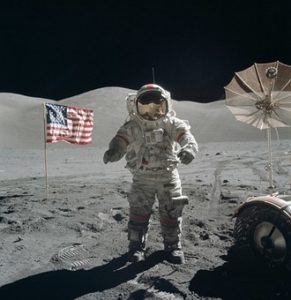 月面着陸したアポロ乗組員